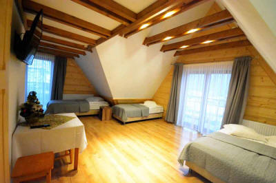 Mökkihuone vuokrattavana majoitusta Puolassa Tatravuoret Zakopanessa